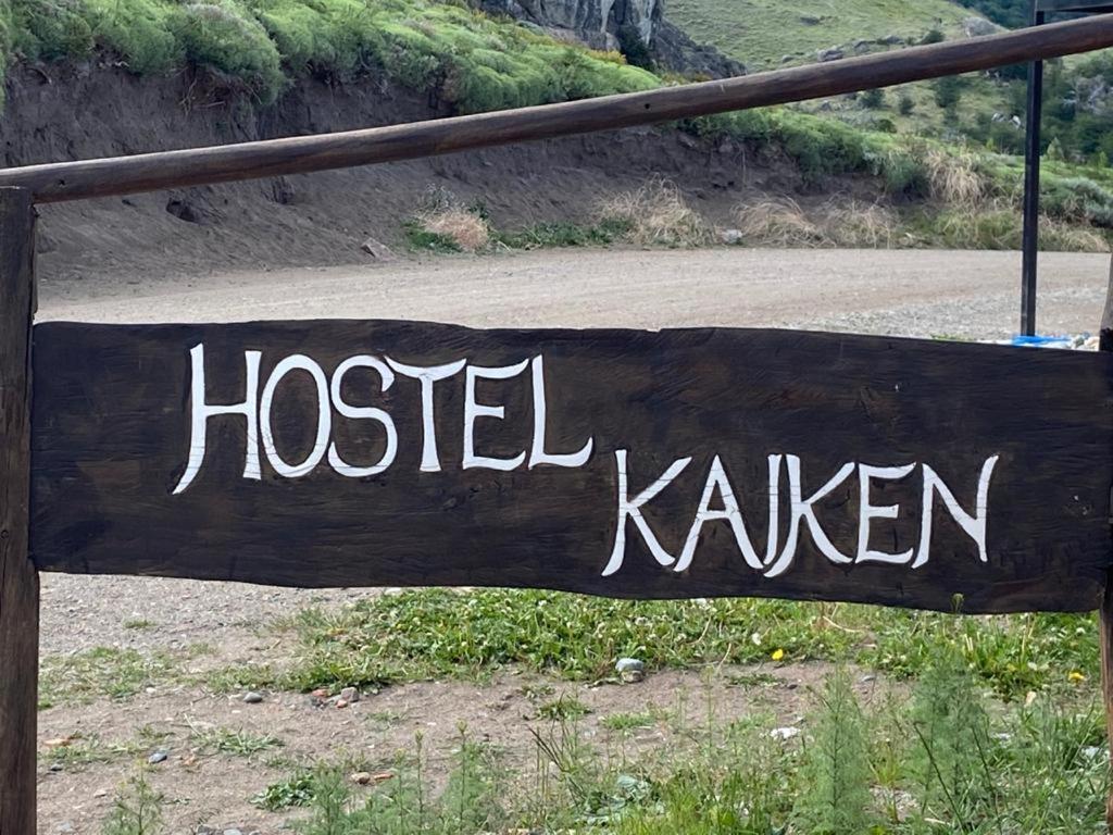 Kaiken - Hostel & Departamentos El Chalten Bagian luar foto